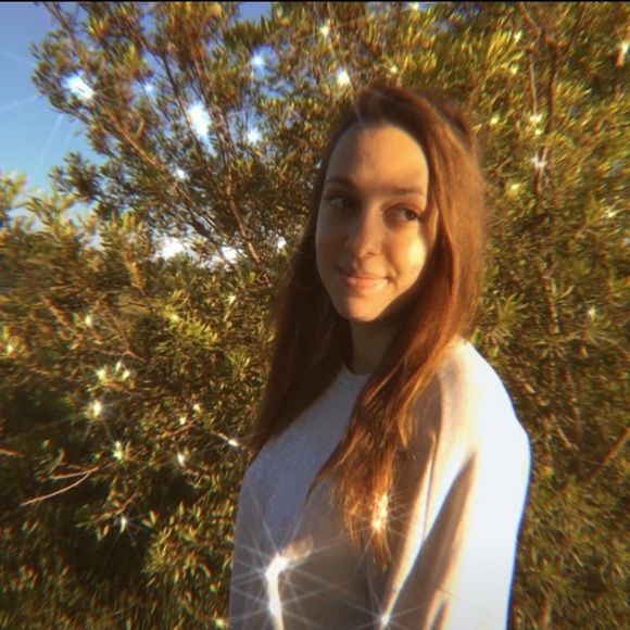 Meet your Posher, Erika - Picture 1 of 1